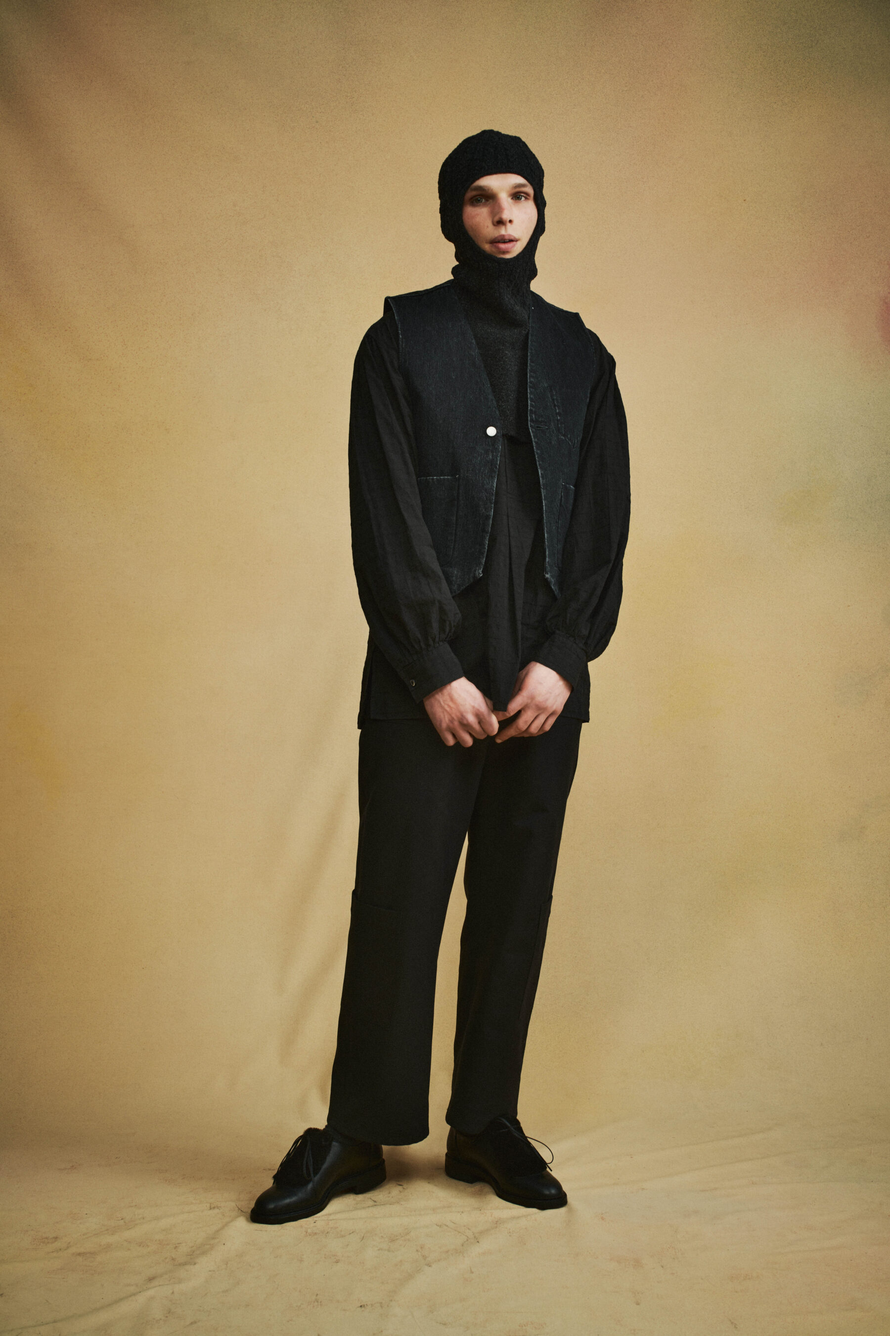 12-MATSUFUJI AW22 LOOK