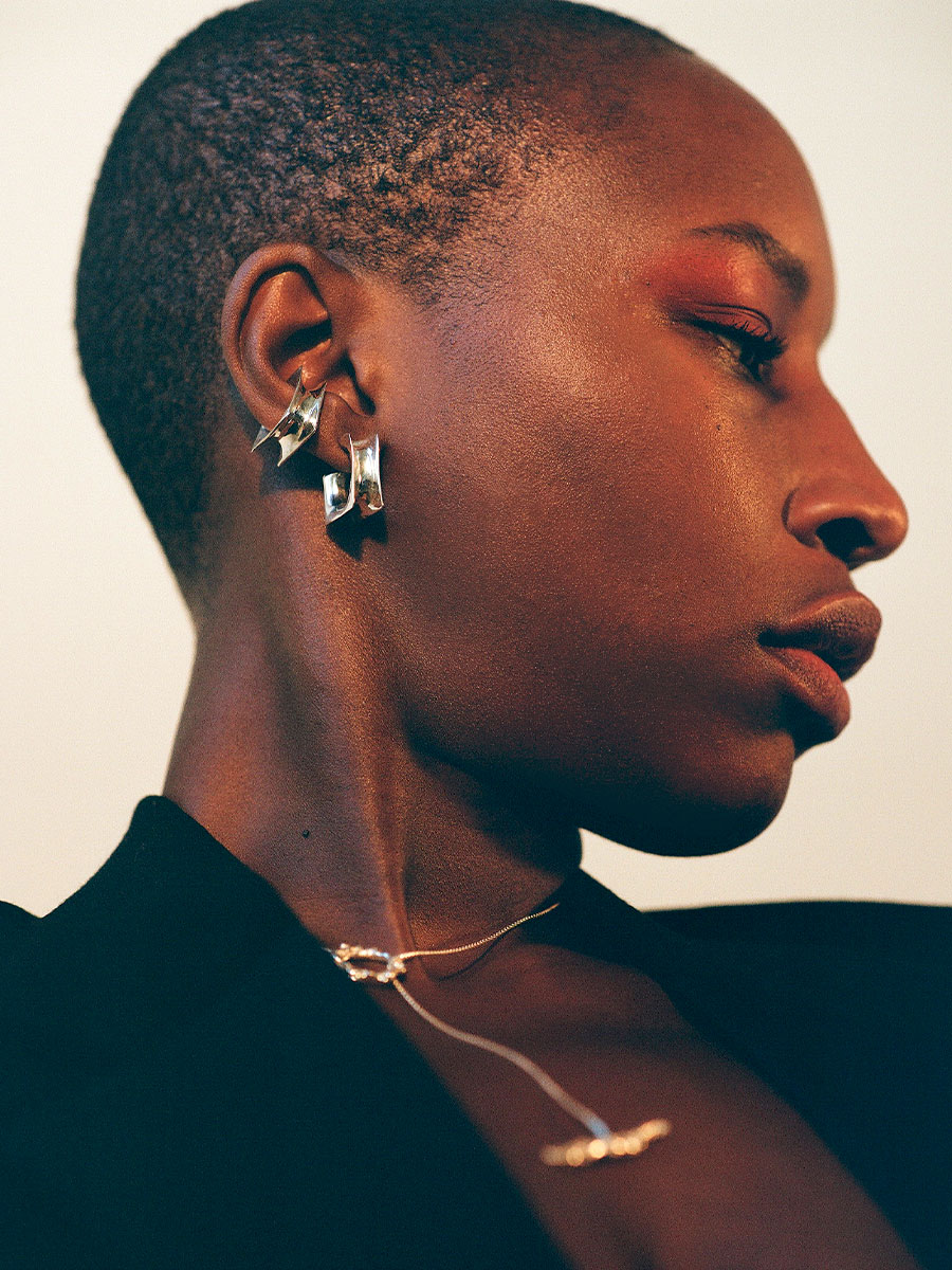 ROCA-Toggle-Glacon-Hoops-SS_900x1200-1