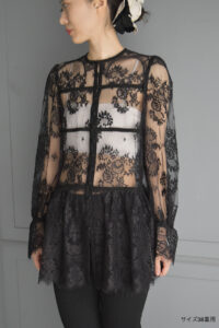 FETICO】LACE GATHERED BLOUSE / BLACK | Sister Online Boutique